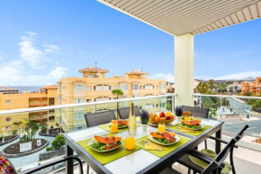 A31 Amazing 2 bedroom with terrace and Pool